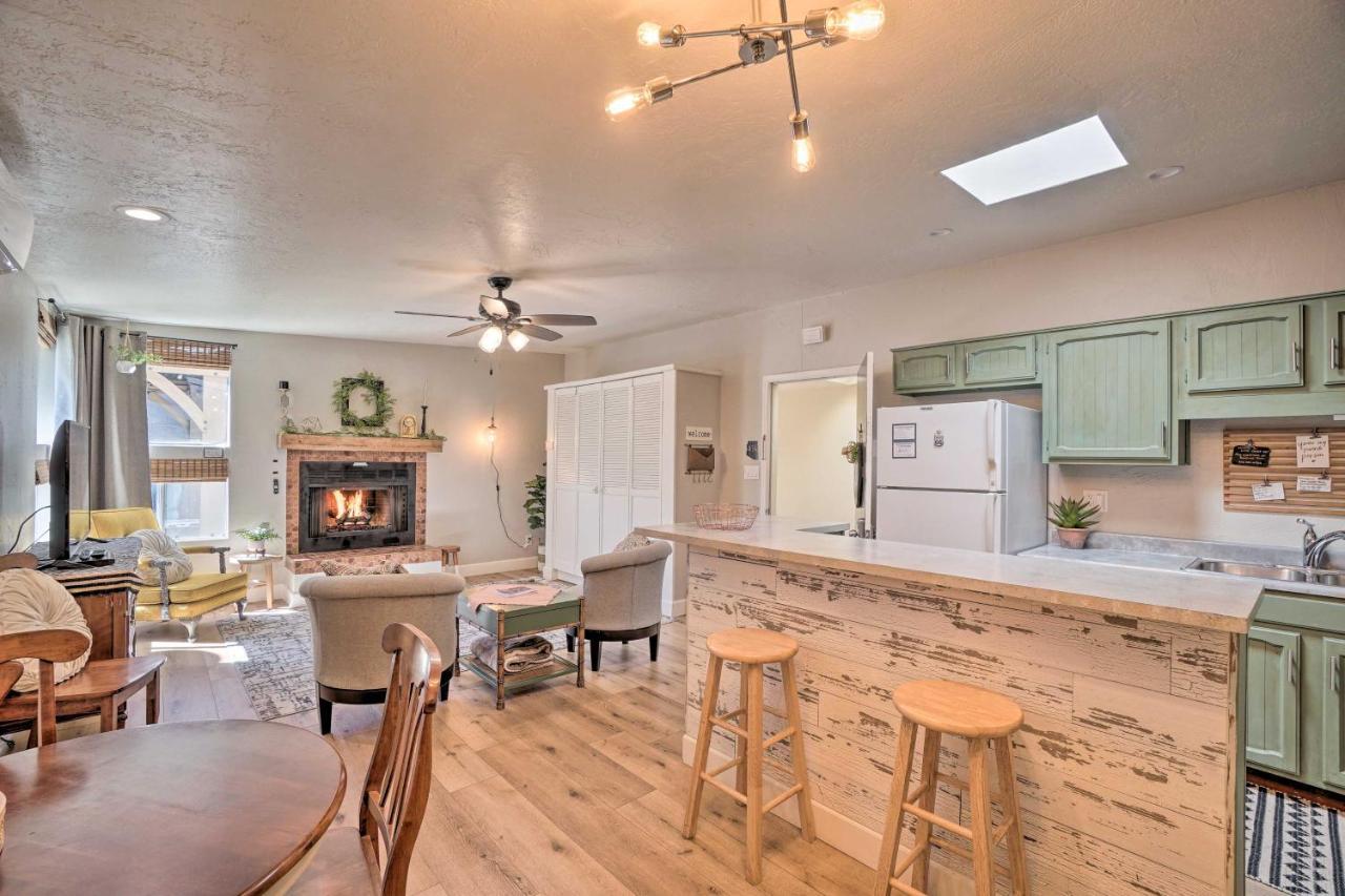 Central Williams Studio With Fireplace On Route 66! Apartment ภายนอก รูปภาพ