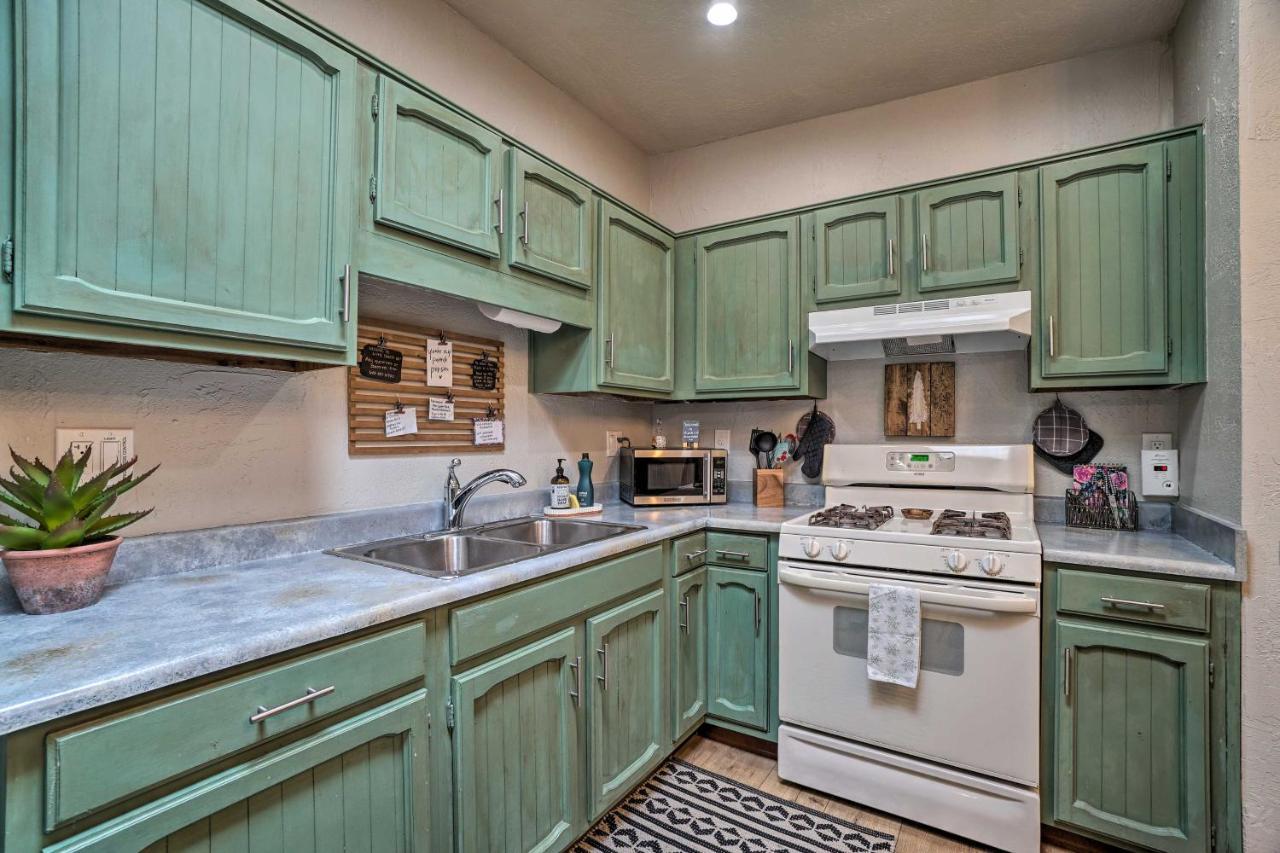 Central Williams Studio With Fireplace On Route 66! Apartment ภายนอก รูปภาพ